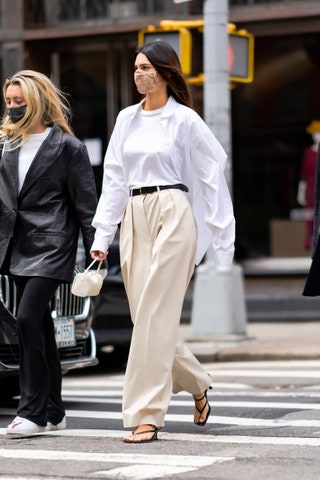 NEW YORK NEW YORK APRIL 27 Kendall Jenner is seen in Tribeca on April 27 2021 in New York City.